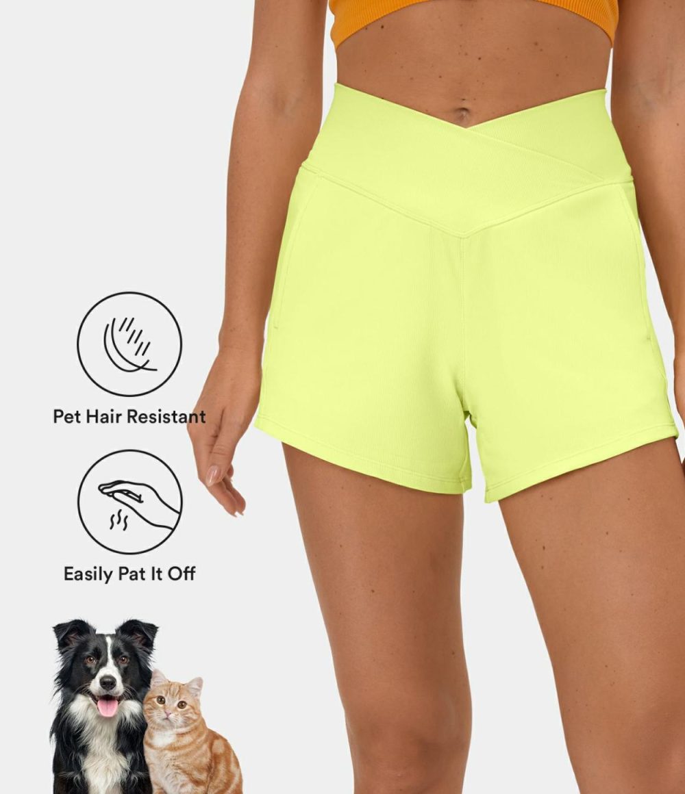 Patitoff® Flow Pet Hair Resistant Crossover Side Pocket Shorts 4″  | Womens  Crossover Shorts Clothing Black/New Leaf Green